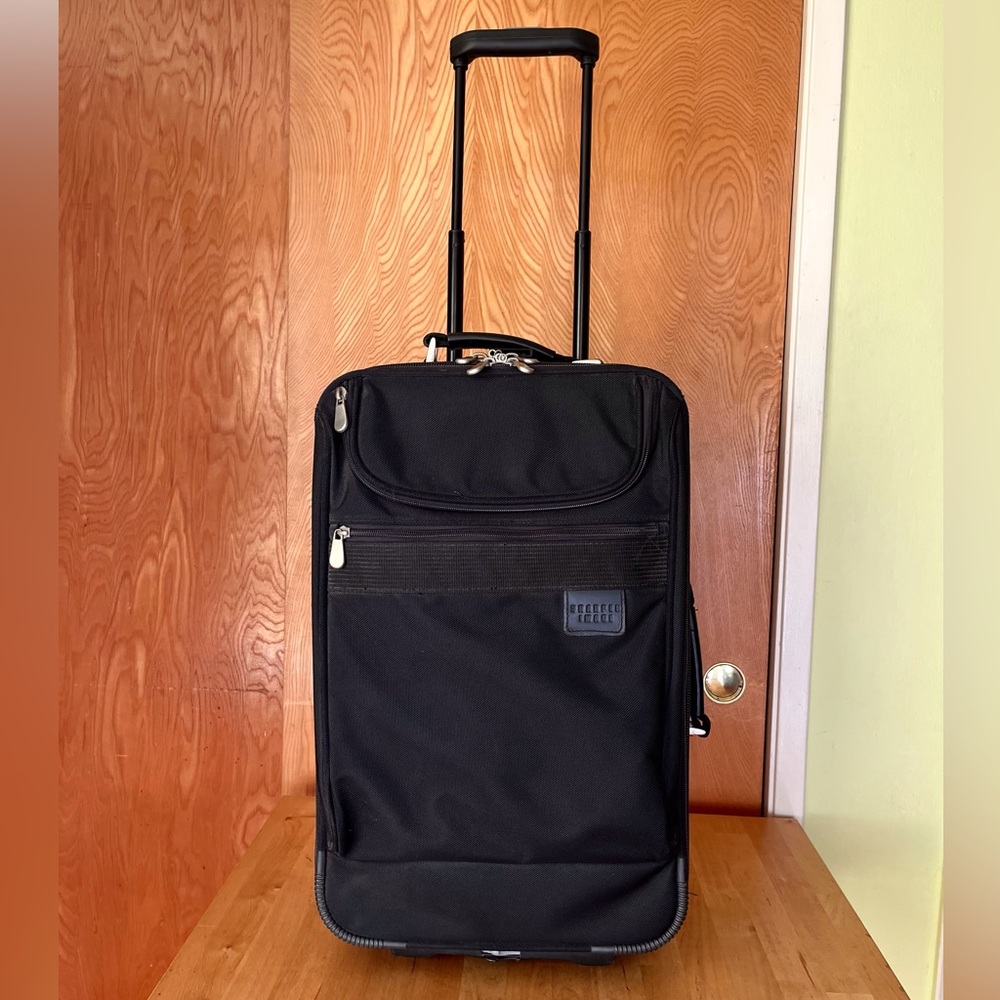 Sharper Image Travel Tote Luggage (Pre-owned)